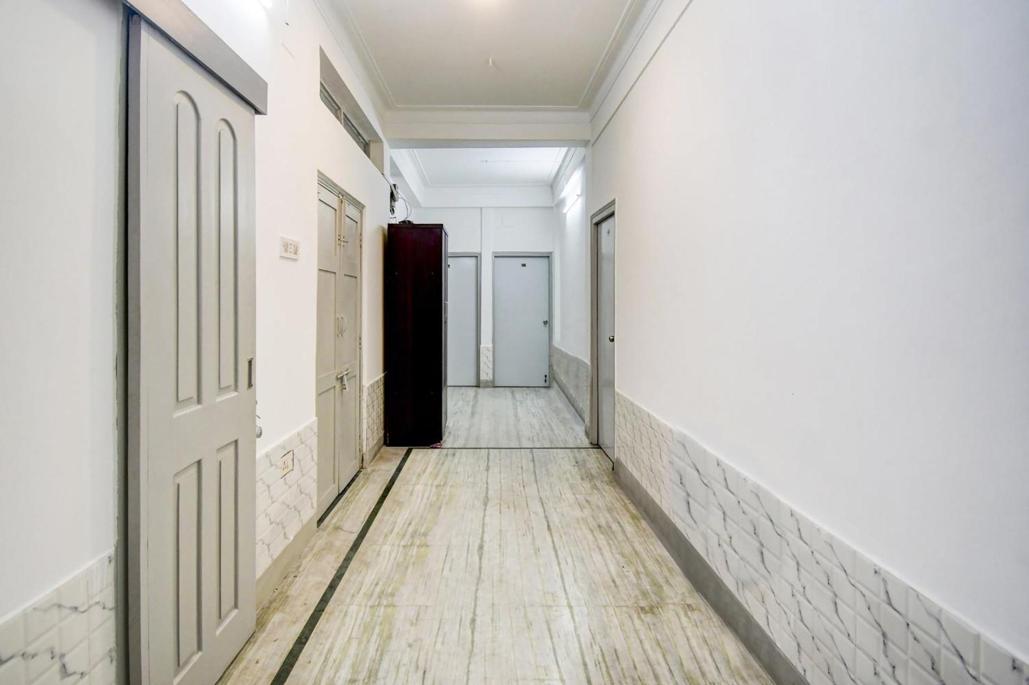 Super Oyo Hotel O Fantasy Stay Vibe Kalküta Dış mekan fotoğraf